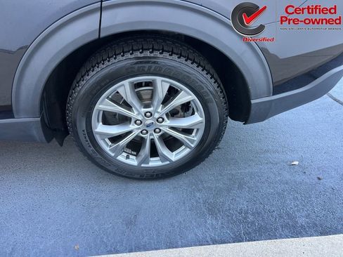 Used 2020 Ford Explorer XLT w/ Equipment Group 202A RWD image 17