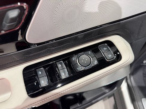 Used 2025 Lincoln Aviator Reserve w/ Equipment Group 201A AWD/4WD image 35