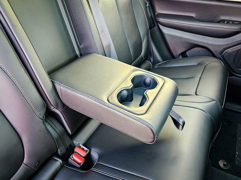 New 2025 Jeep Grand Cherokee Limited image 37