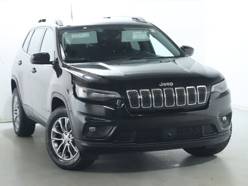 Certified 2021 Jeep Cherokee Latitude Lux w/ Comfort/Convenience Group AWD/4WD image 2