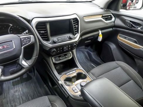 Used 2023 GMC Acadia SLE w/ Driver Convenience Package image 14