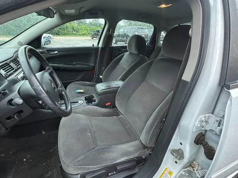 Used 2012 Chevrolet Impala LT FWD image 9