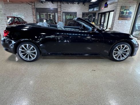 Used 2009 INFINITI G37 Convertible w/ Premium Pkg RWD image 38