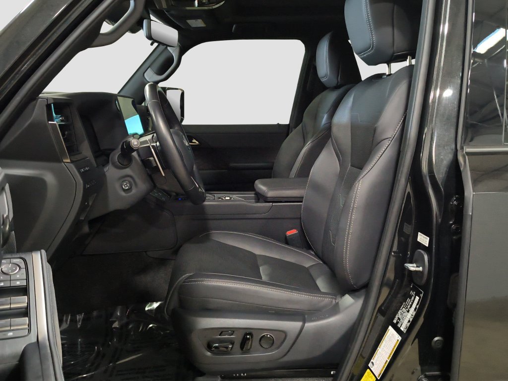 Used 2024 Lexus GX 550 w/ Accessory Package (Z1) AWD/4WD image 8