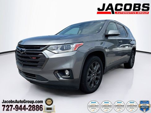 Used 2020 Chevrolet Traverse RS FWD image 1