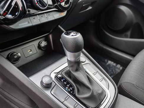 Certified 2022 Hyundai Kona SEL AWD/4WD image 20