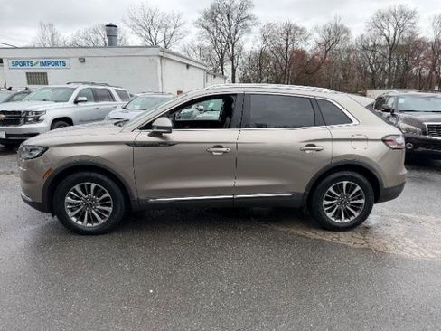 Used 2021 Lincoln Nautilus Reserve w/ Class II Trailer Tow Package image 2