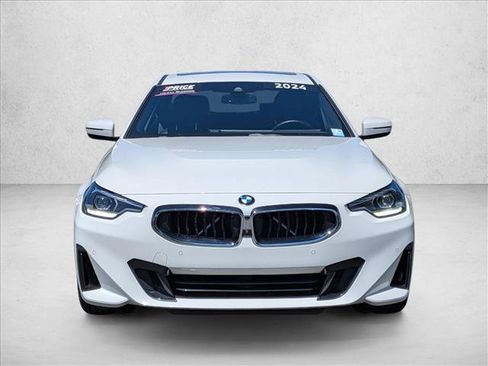 Used 2024 BMW 230i Coupe w/ Convenience Package RWD image 2
