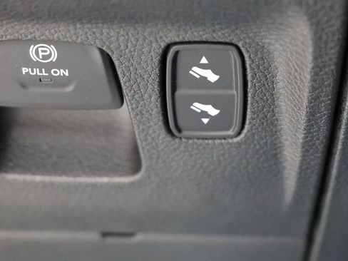 Used 2020 RAM 1500 Limited image 37