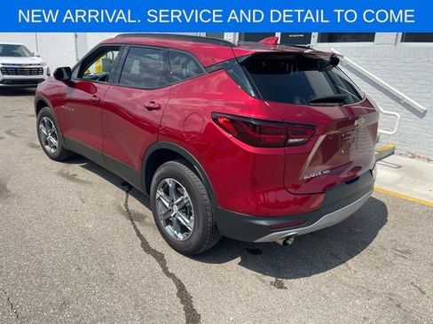 Used 2024 Chevrolet Blazer LT w/ Convenience Package AWD/4WD image 4