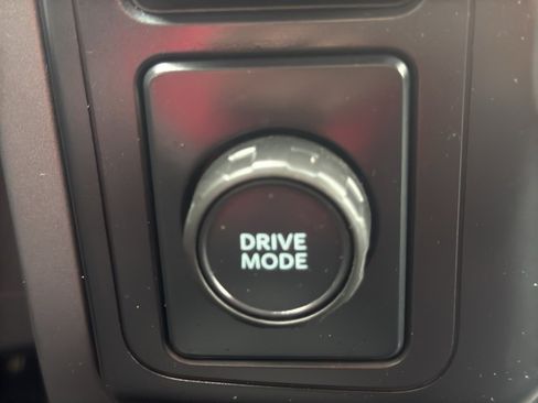 Used 2021 Ford F150 XLT image 20