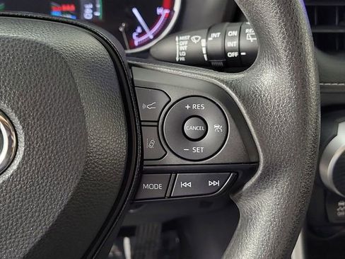 Used 2024 Toyota RAV4 XLE w/ Convenience Package FWD image 26