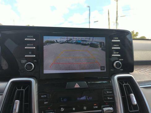 Used 2021 Kia Sorento S FWD image 25