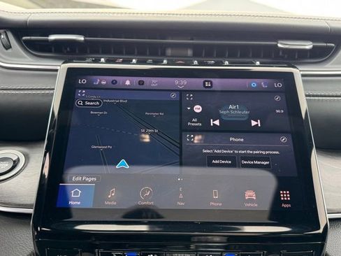 Used 2021 Jeep Grand Cherokee L Overland w/ Luxury Tech Group IV image 19