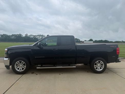 Used 2019 Chevrolet Silverado 1500 LT w/ All Star Edition AWD/4WD image 10