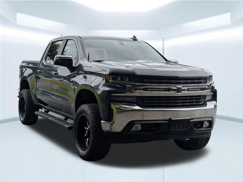 Used 2020 Chevrolet Silverado 1500 LT w/ Fleet Comfort Package AWD/4WD image 8