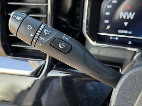 Used 2024 Chevrolet Silverado 1500 LT image 23