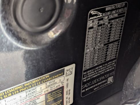 Used 2023 Jaguar F-PACE S image 60