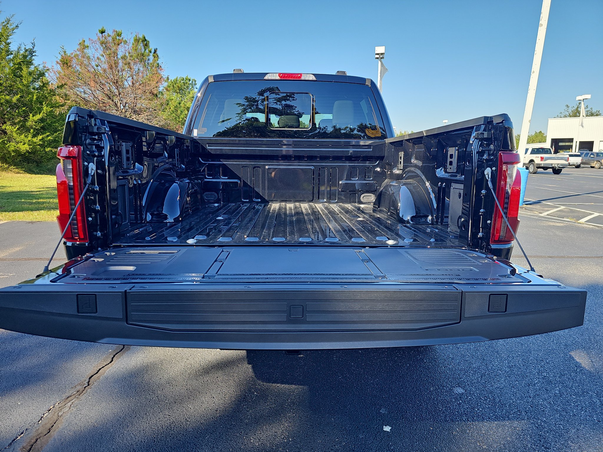 New 2026 Ford F150 XLT w/ Equipment Group 302A MID AWD/4WD image 22
