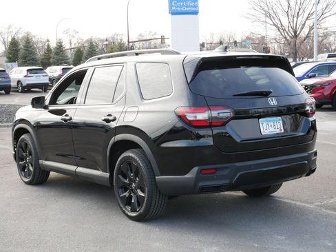 Certified 2026 Honda Pilot Black Edition image 5