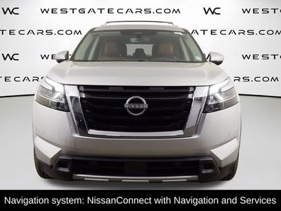 Used 2024 Nissan Pathfinder Platinum w/ Cargo Package