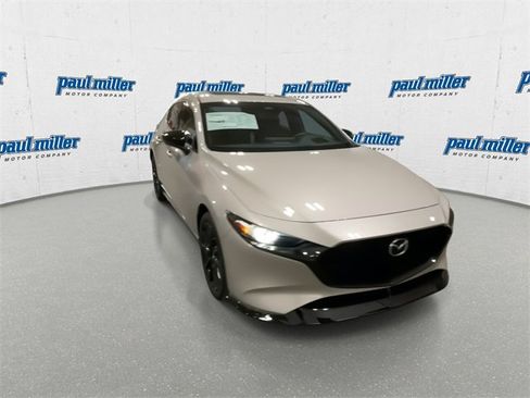 New 2026 MAZDA MAZDA3 Hatchback w/Premium Plus Pkg image 3