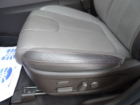 Used 2020 Hyundai Santa Fe Limited AWD/4WD image 9