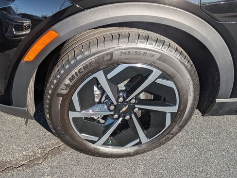 New 2026 Chevrolet Equinox EV LT image 11