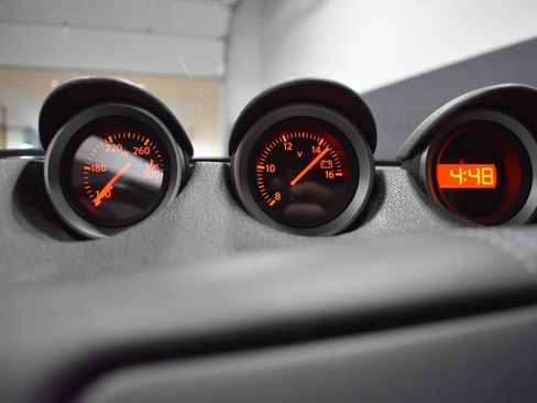 Used 2011 Nissan 370Z Touring w/ Sport Pkg image 18