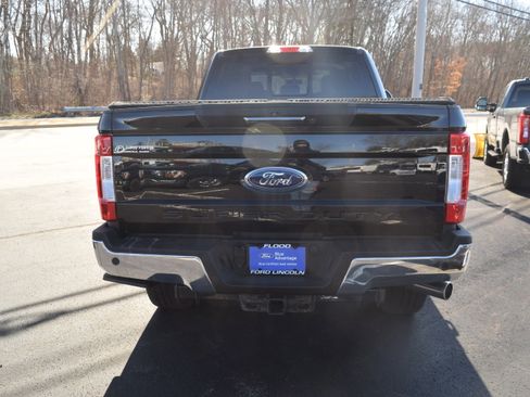 Certified 2019 Ford F250 Lariat w/ Chrome Package image 4