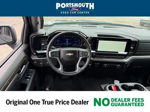 Used 2025 Chevrolet Silverado 1500 LT image 7