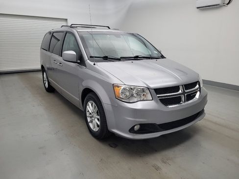 Used 2020 Dodge Grand Caravan SXT FWD image 13