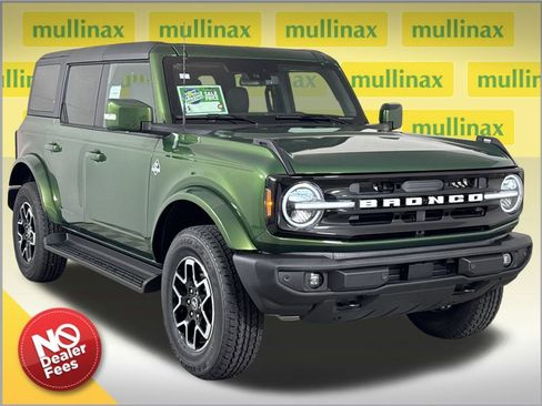 New 2025 Ford Bronco Outer Banks image 1