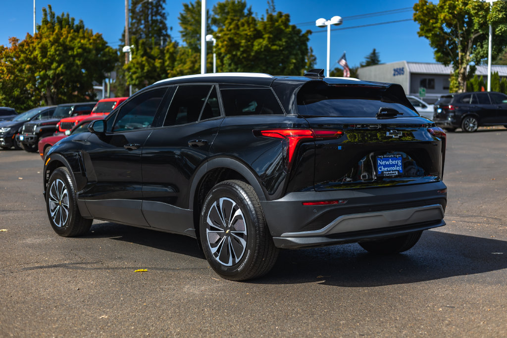 Used 2024 Chevrolet Blazer EV LT AWD/4WD image 9