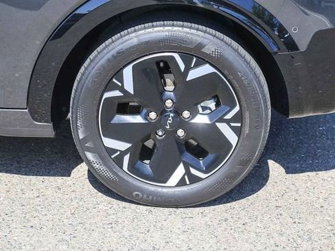 Used 2023 Kia Niro Wave FWD image 12