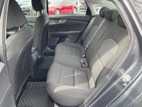 Used 2021 Kia Forte LXS image 12