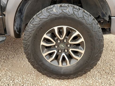 Used 2012 Ford F150 Raptor w/ Raptor Luxury Pkg image 7