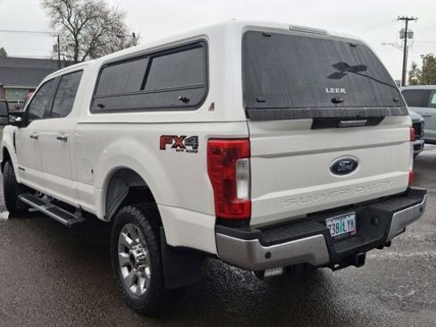Used 2019 Ford F250 Lariat w/ Chrome Package image 7