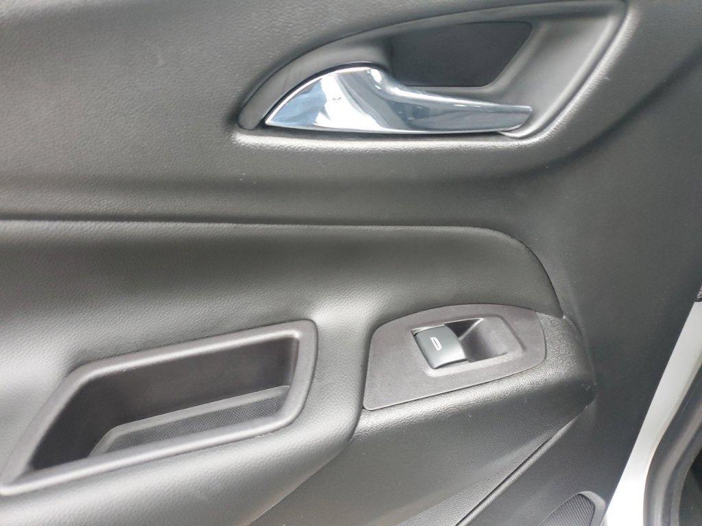 Used 2020 Chevrolet Equinox LT FWD image 36