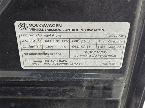 Used 2017 Volkswagen Golf SE FWD image 13