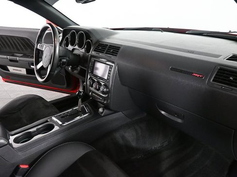 Used 2010 Dodge Challenger SRT8 image 21