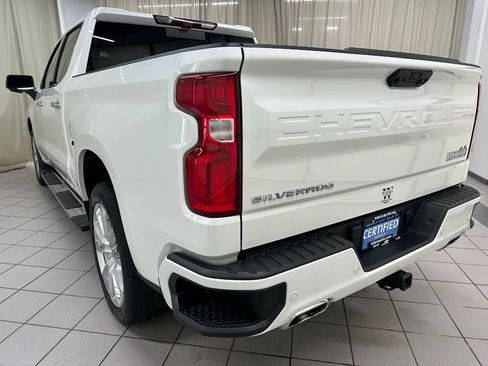 Certified 2024 Chevrolet Silverado 1500 High Country w/ High Country Premium Package AWD/4WD image 11
