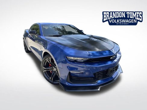 Used 2021 Chevrolet Camaro SS RWD image 1