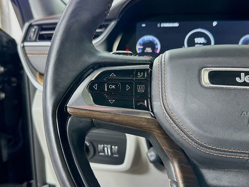 Used 2021 Jeep Grand Cherokee L Summit w/ Advanced Protech Group IV image 22