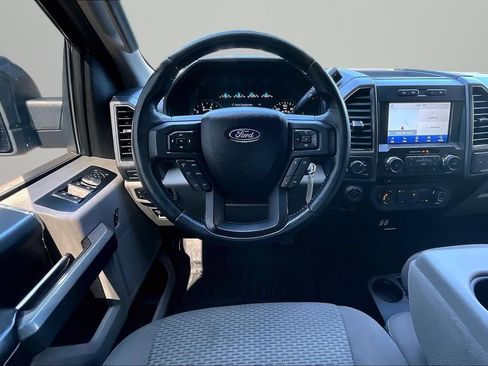 Used 2018 Ford F150 XLT w/ Equipment Group 302A Luxury AWD/4WD image 9