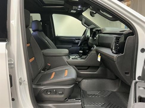 New 2026 GMC Sierra 1500 AT4 w/ AT4 Premium Package AWD/4WD image 16