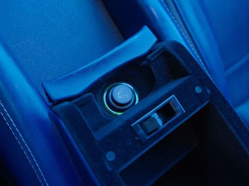 Used 2012 Ferrari FF image 23