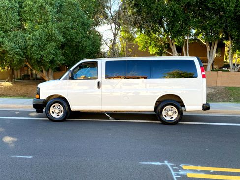 Used 2017 Chevrolet Express 2500 LS image 45