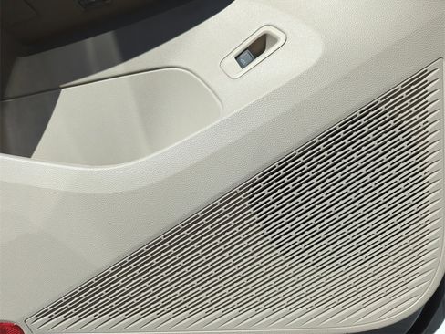 Used 2025 Volkswagen Atlas SEL Premium R-Line image 31