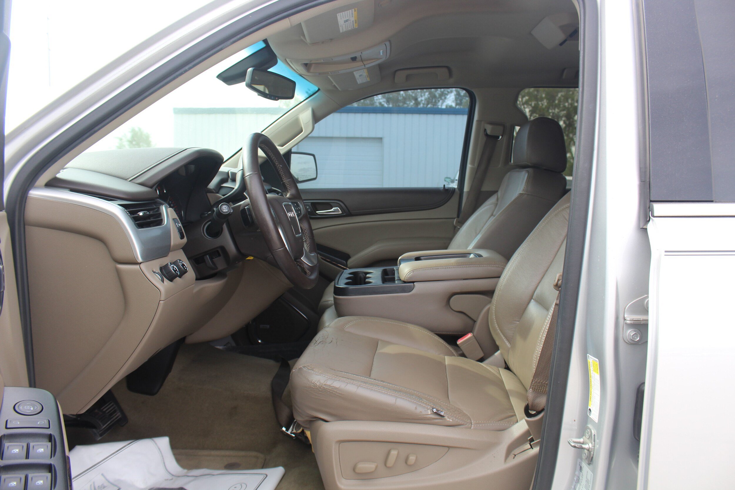 Used 2016 GMC Yukon XL SLE AWD/4WD image 14